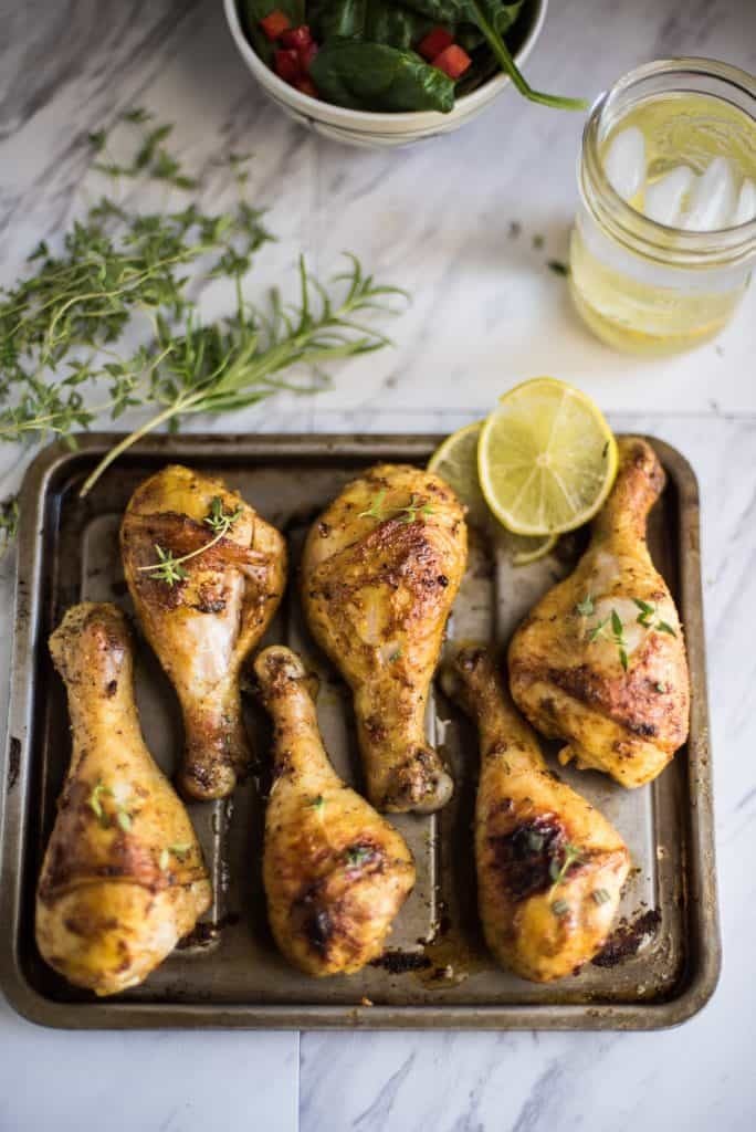 easy oven baked chicken drumsticks recipe. Great easy meal idea!