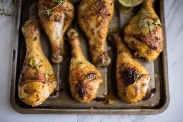 easy meal idea. oven baked chicken drumsticks